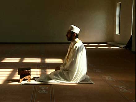 فتاوى رمضانية : من مبطلات الصوم